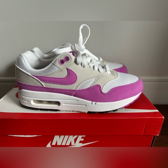 Women’s Air Max 1 in neutral grey/fuchsia dream in size 8 - Picture 8 of 9
